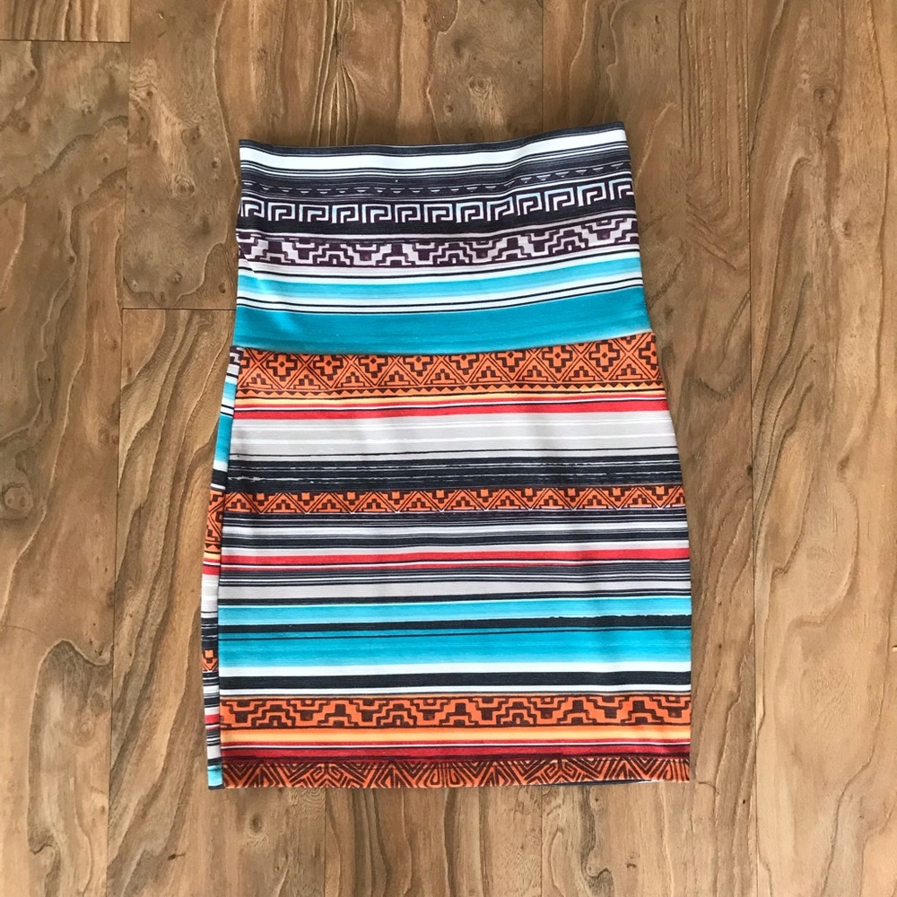 Mini skirt - Picture 2 of 3